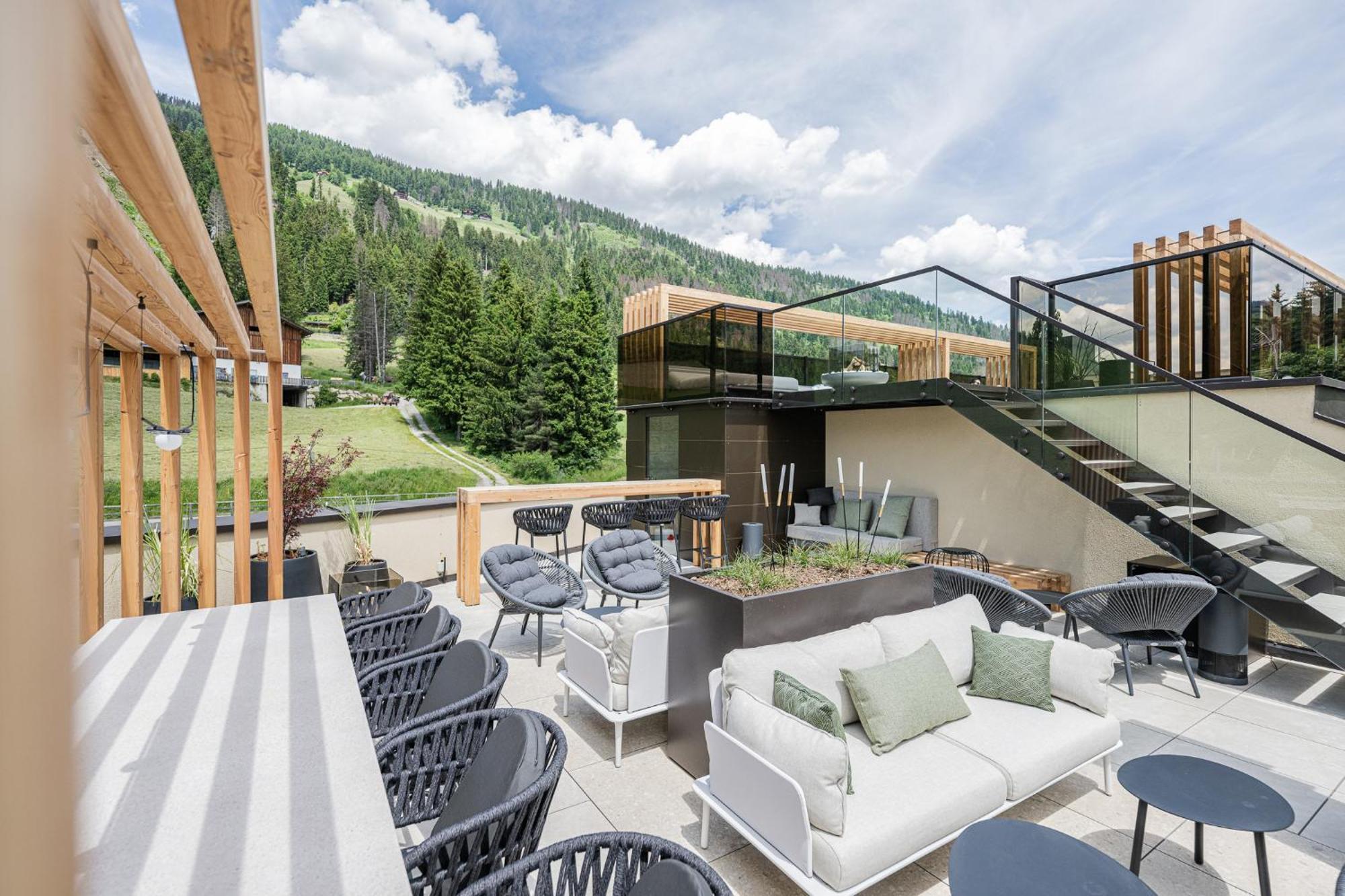 Loewe Dolomites Hotel San Candido Exterior photo