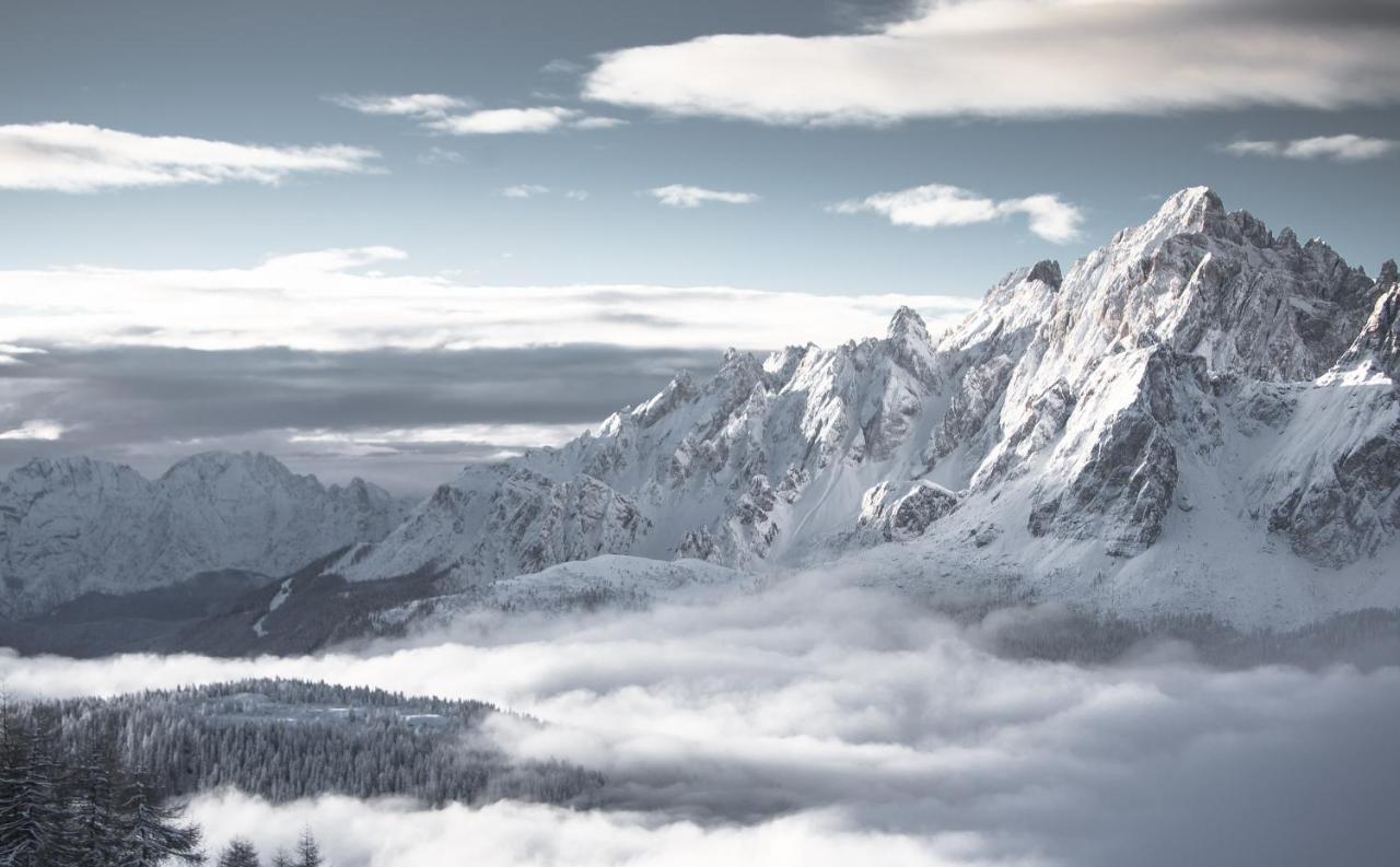 Loewe Dolomites Hotel San Candido Exterior photo